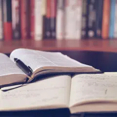 Skąd nauczyciele biorą sprawdziany? Odkryj najlepsze źródła materiałów
