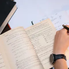 Jak nauczyć się na sprawdzian w godzinę i uniknąć stresu